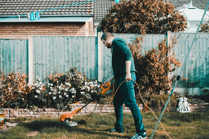 mow the lawn